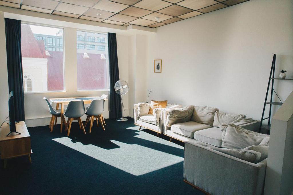 Liberty Apartment Hotel Веллингтон Экстерьер фото