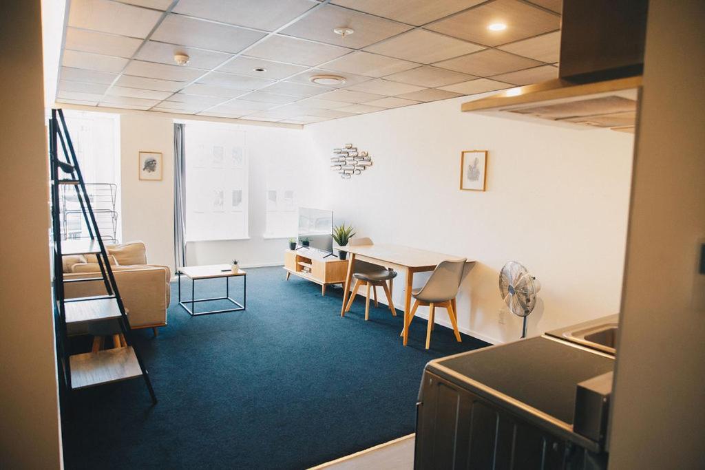 Liberty Apartment Hotel Веллингтон Экстерьер фото